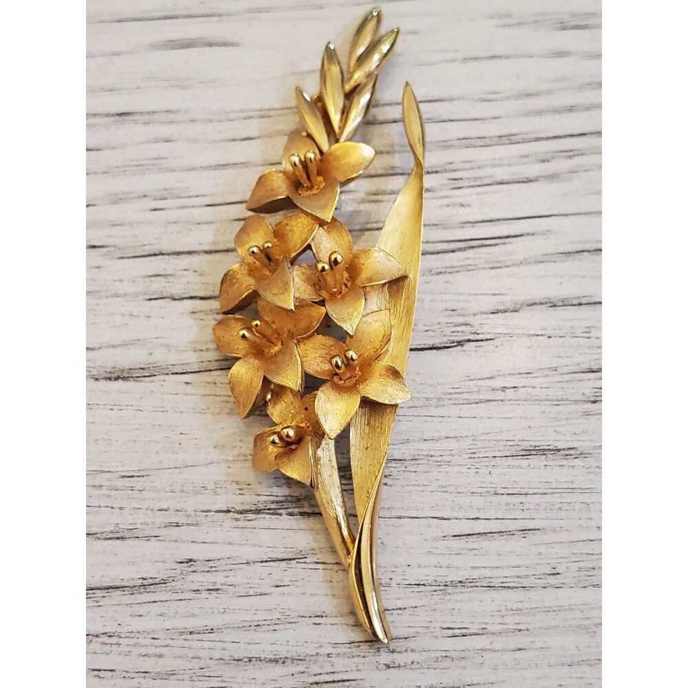 Trifari Vintage Gold-Tone Gladiolus Flower Brooch Signed